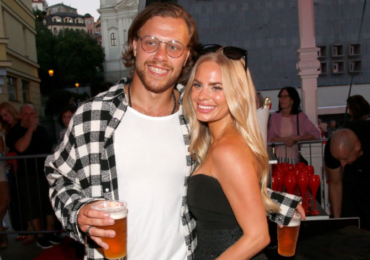 Dva roky po smrti syna se radují: David Pastrňák a Rebecca se stali rodiči rozkošné dcery s neobvyklým jménem