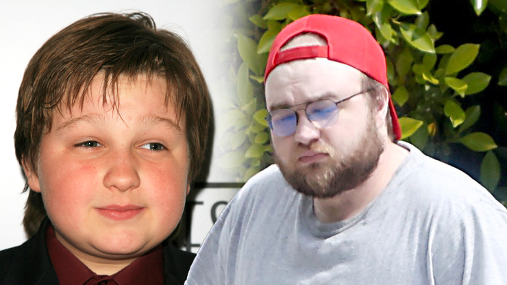 Poznáváte dětskou hvězdu z Dva a půl chlapa? Angus T. Jones se ukázal po roce, rapidně přibral a je k nepoznání