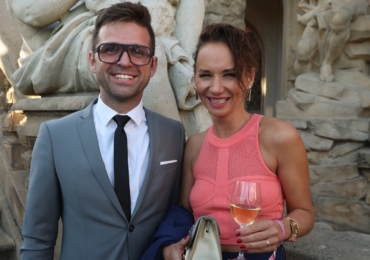 Divoký začátek vztahu Vojty Moravce a Sandry Novákové: Hvězda Ordinace randila s dvěma muži naráz