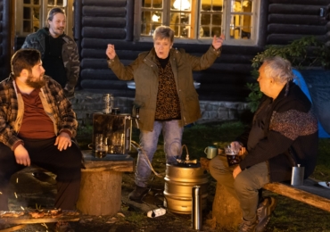 Bába Nyklová z Ulice do starého železa nepatří: Na rodinném výletě čapla placatku a děly se věci, VIDEO