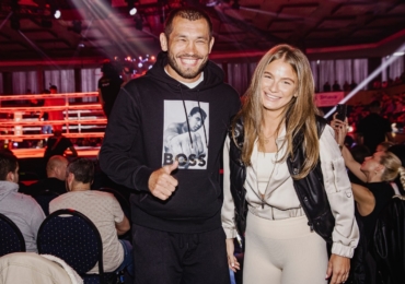 Láska jim kvete: Muradov pozval Sabinu z Love Islandu do rodného Uzebikstánu. Začátky byly těžké, přiznala