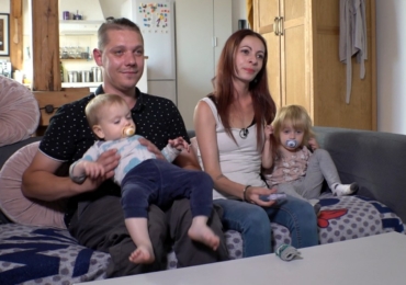 Zdánlivě poklidná Výměna manželek se promění v boj o možnost zůstat v bytě