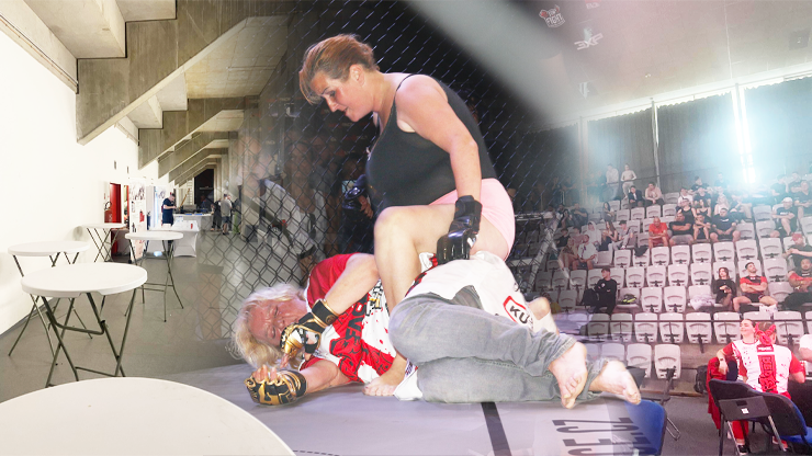 Red Face na vlastní kůži: Obchod s lidským neštěstím, poloprázdno a pán, který rozdával lístky za nůžky na nehty