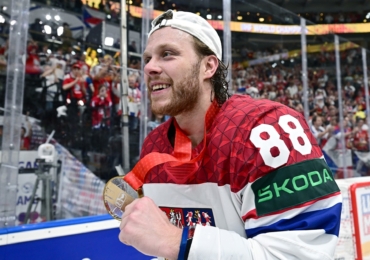 3 smrtelné rány pro Davida Pastrňáka: Táta, trenér a syn mu už fandí z nebe